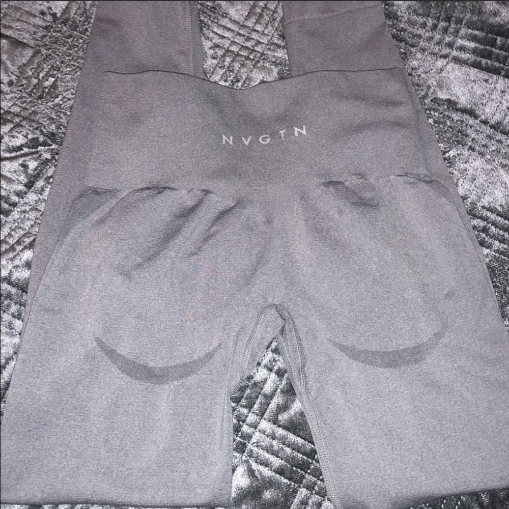 NVGTN GRAY COUNTOUR